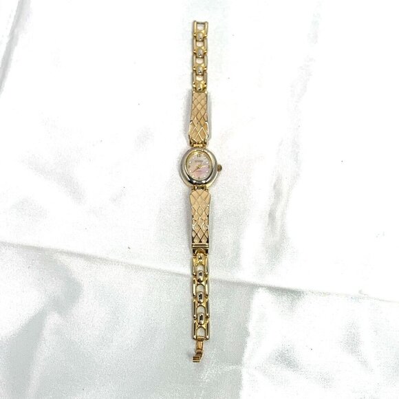 Vintage Gitanoe Womens Gold Tone Mother of Pearl Quartz Watch Diamond Accents - Picture 6 of 12